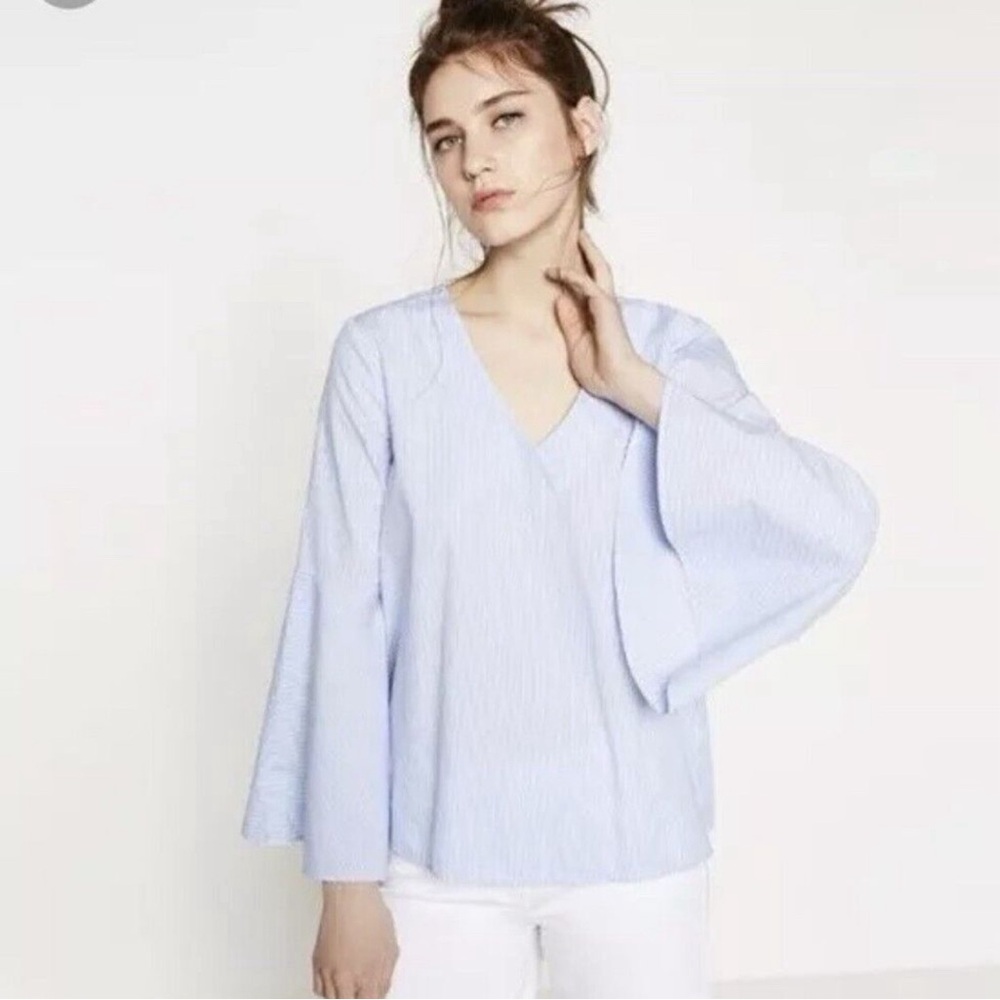 Zara bell sleeve top xs